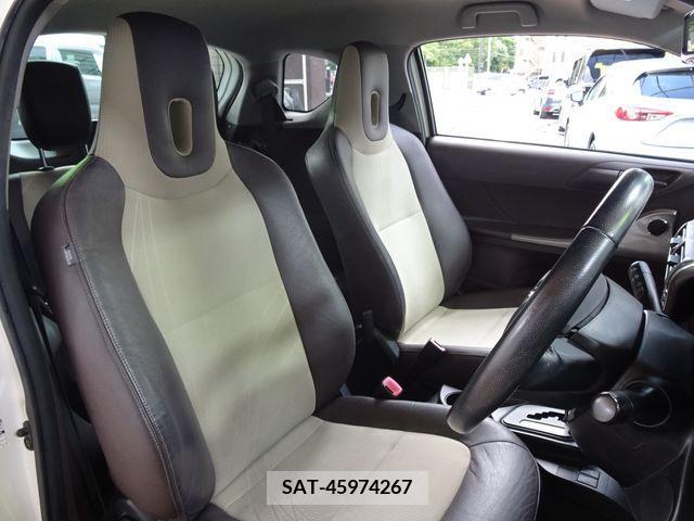 Toyota IQ 2009-06 337296-21