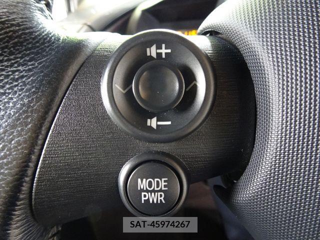 Toyota IQ 2009-06 337296-17