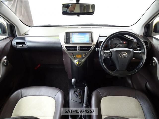 Toyota IQ 2009-06 337296-5