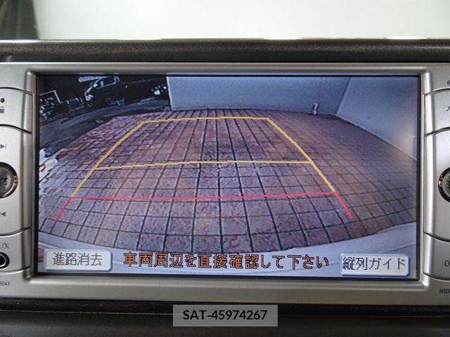 Toyota IQ 2009-06 337296-8