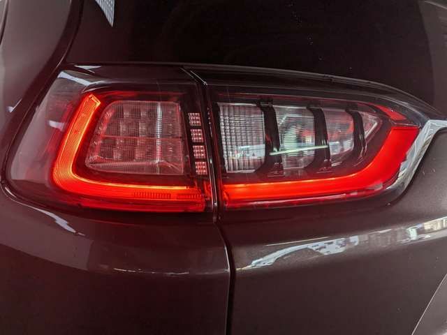 Jeep CHEROKEE 2021-05 10028-8