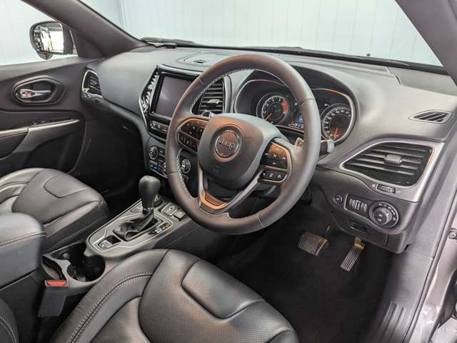 Jeep CHEROKEE 2021-05 10028-1