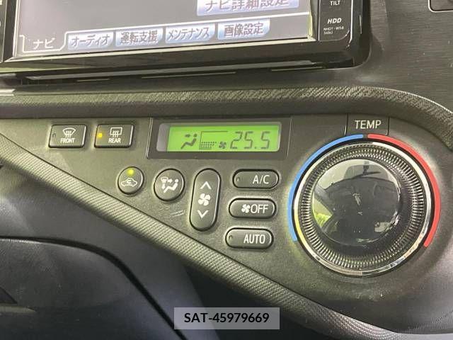 Toyota AQUA 2013-08 345251-7