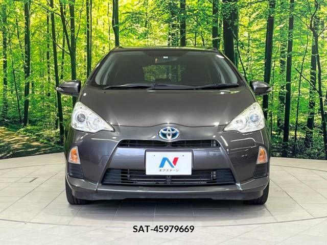 Toyota AQUA 2013-08 345251-14