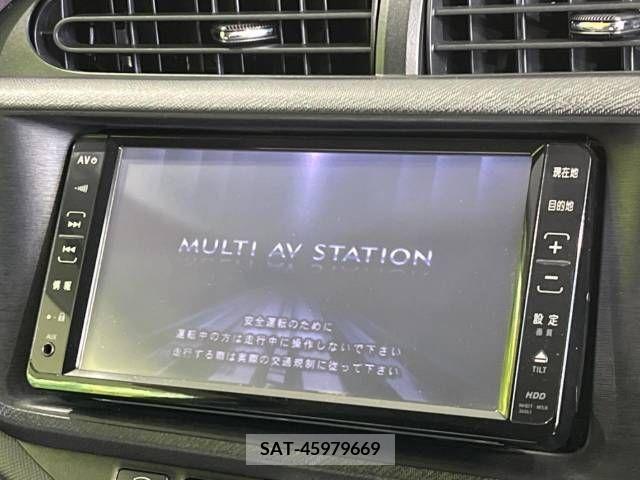 Toyota AQUA 2013-08 345251-2