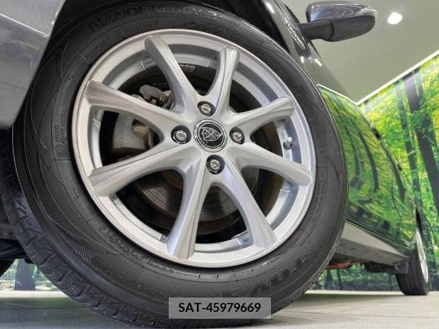 Toyota AQUA 2013-08 345251-12