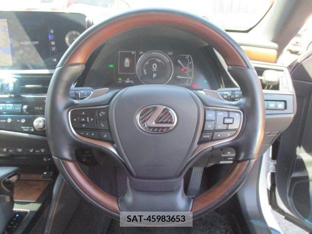 Lexus ES 2022-01 227303-18