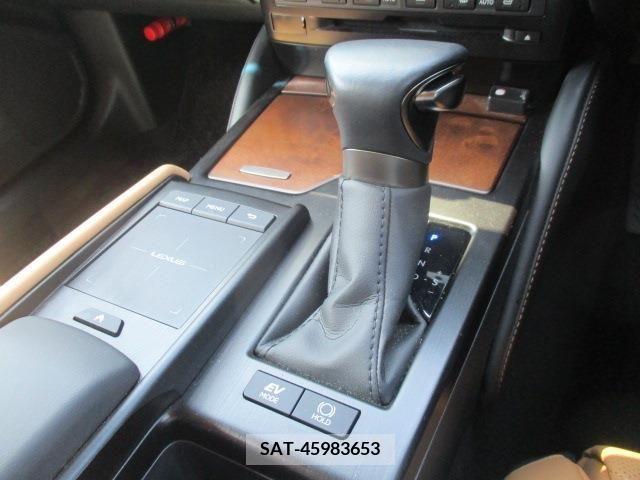 Lexus ES 2022-01 227303-11