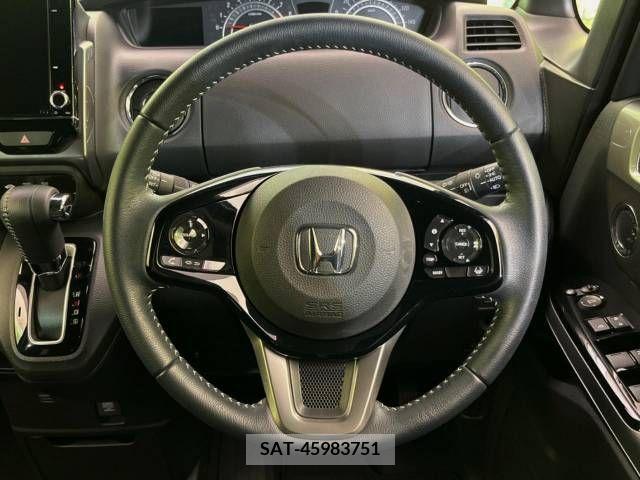 Honda N BOX CUSTOM 2022-06 307395-11