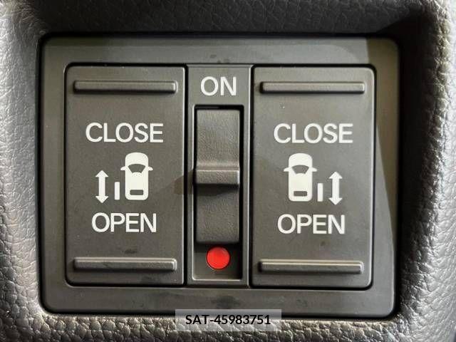 Honda N BOX CUSTOM 2022-06 307395-4