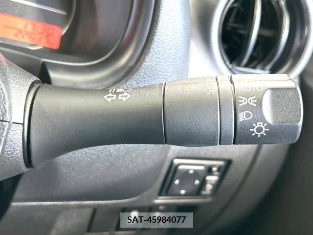 Nissan MARCH 2017-07 376474-7