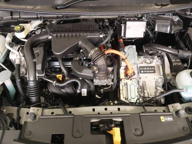 Nissan AURA 2023-06 181478-18
