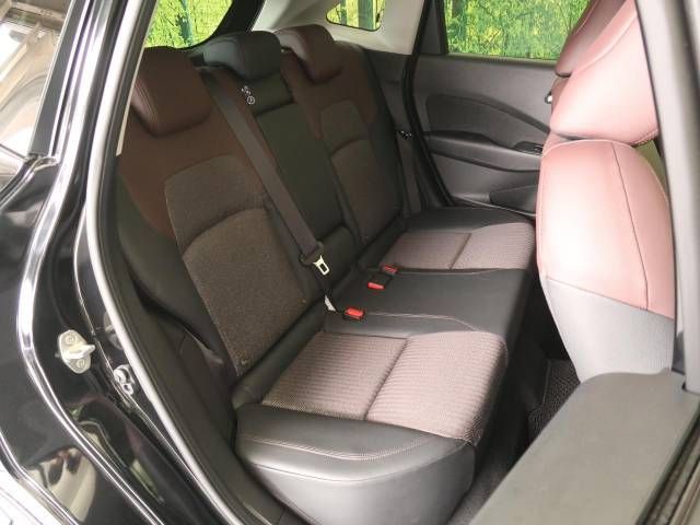 Nissan AURA 2023-06 181478-9
