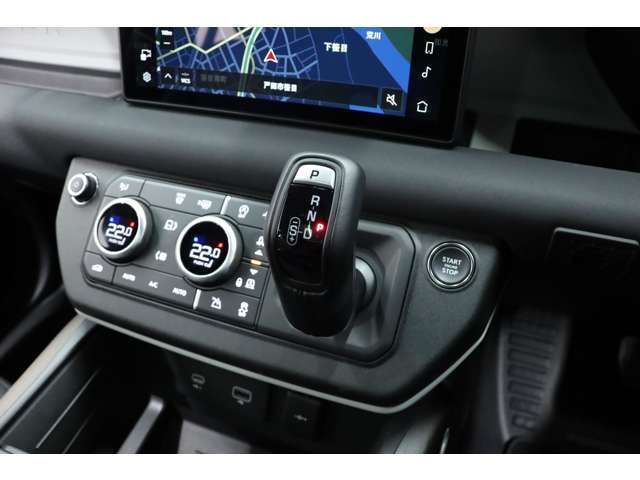 ROVER DEFENDER 2023-06 192769-12