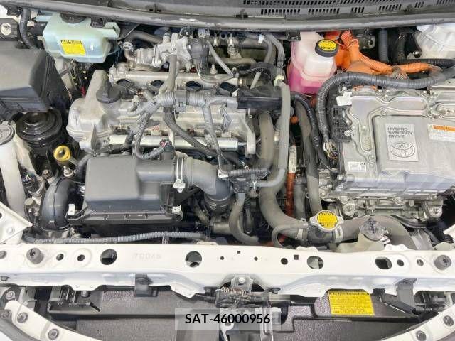 Toyota AQUA 2015-03 314189-18