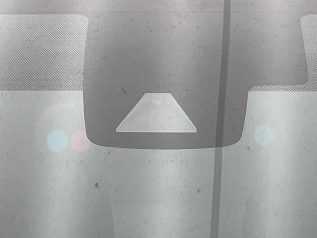 Toyota PRIUS 2019-06 192719-2