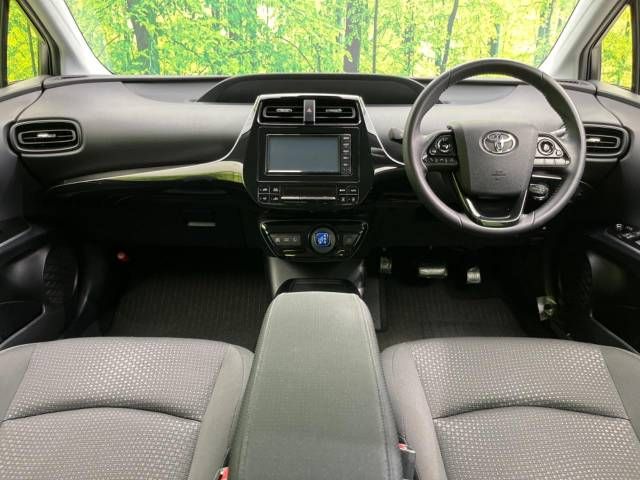 Toyota PRIUS 2019-06 192719-1