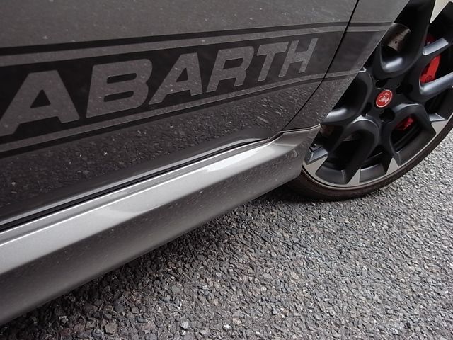 Abarth 595 2020-01 28526-26