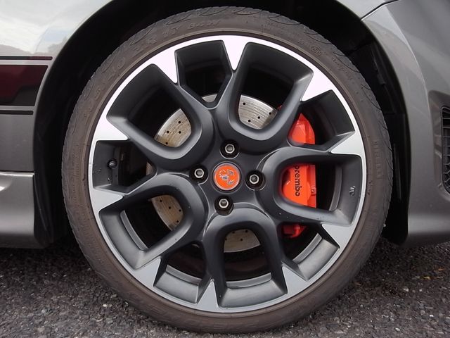 Abarth 595 2020-01 28526-14