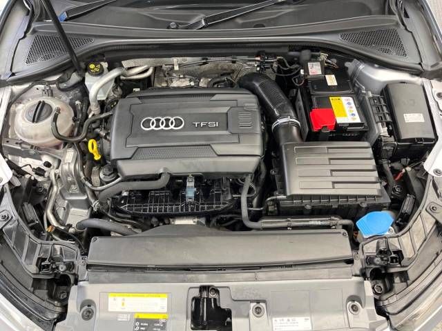 Audi A3 SEDAN 2015-02 182634-17