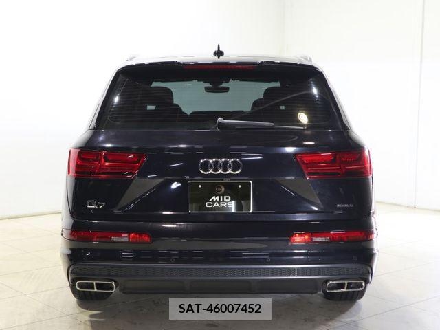 Audi Q7 2019-07 261681-2