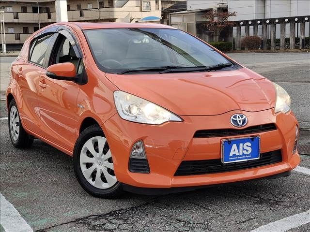 Toyota AQUA 2012-05 28768-2