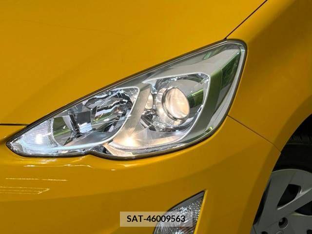 Toyota AQUA 2017-02 384050-12