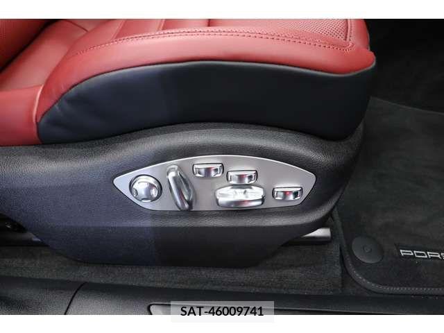 Porsche MACAN 2024-02 333665-8