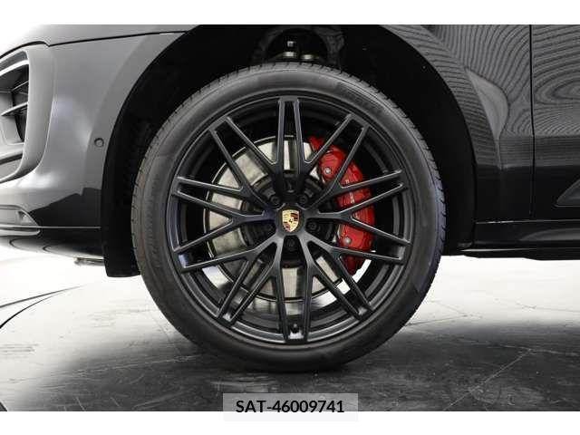 Porsche MACAN 2024-02 333665-4
