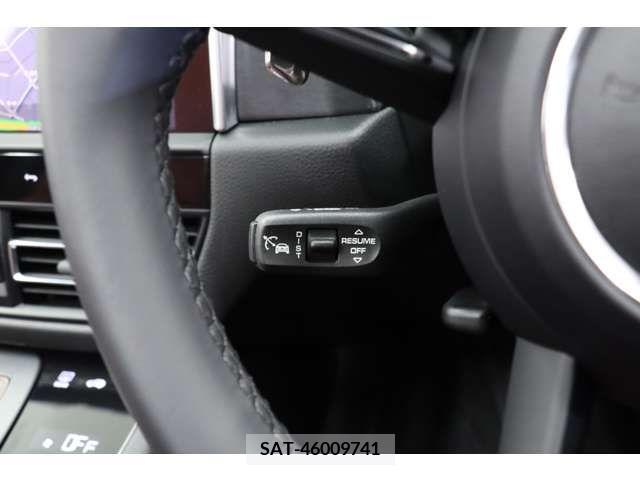 Porsche MACAN 2024-02 333665-3