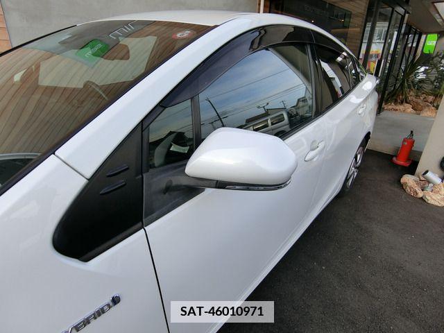 Toyota PRIUS 2016-07 366493-17