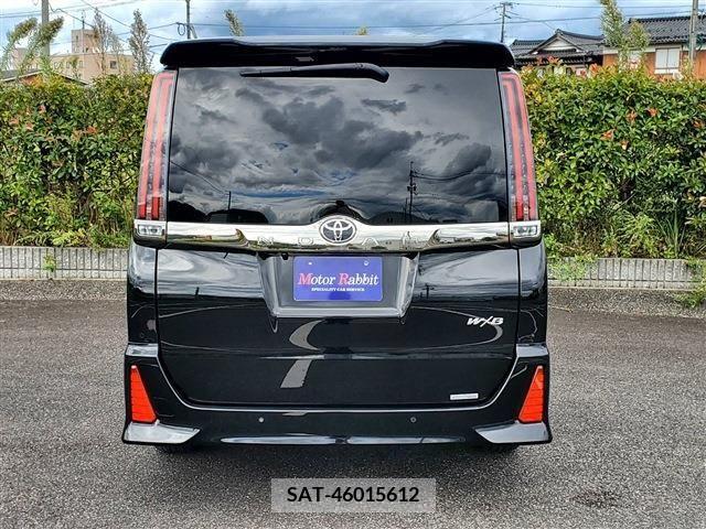 Toyota NOAH 2021-11 202215-3