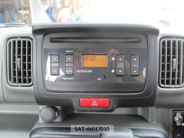 Mazda SCRUM VAN 2020-04 301846-6