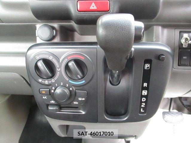 Mazda SCRUM VAN 2020-04 301846-7