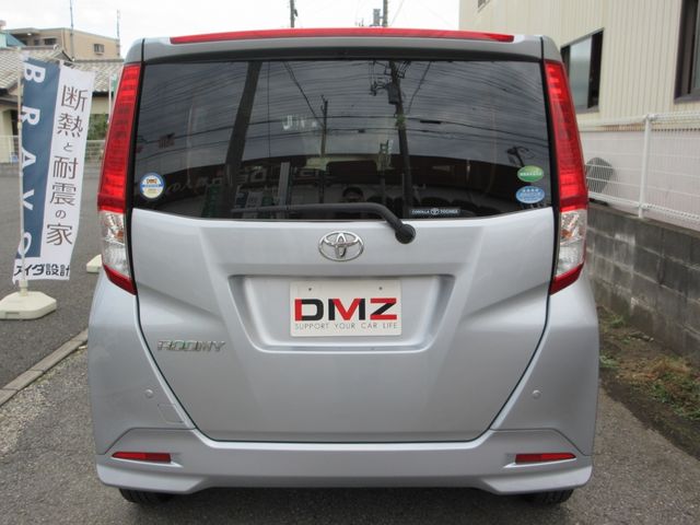 Toyota ROOMY 2018-09 19189-3