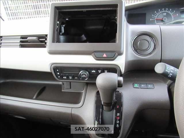 Honda N BOX 2021-10 307366-18