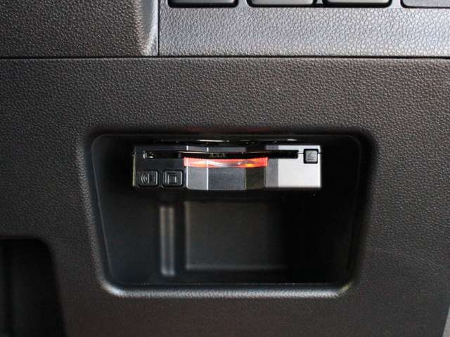 Daihatsu TANTO CUSTOM 2017-03 26947-15