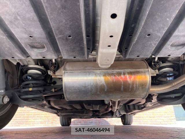 Toyota VOXY 2009-10 321318-18