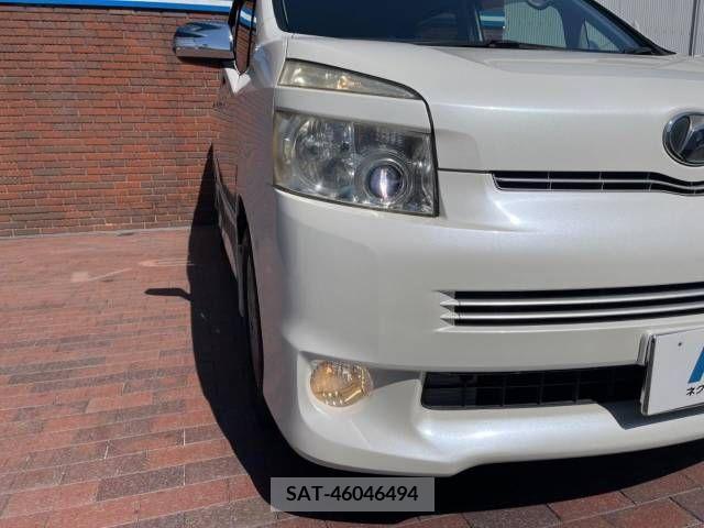 Toyota VOXY 2009-10 321318-13