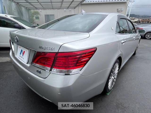 Toyota CROWN MAJESTA 2014-06 339763-18