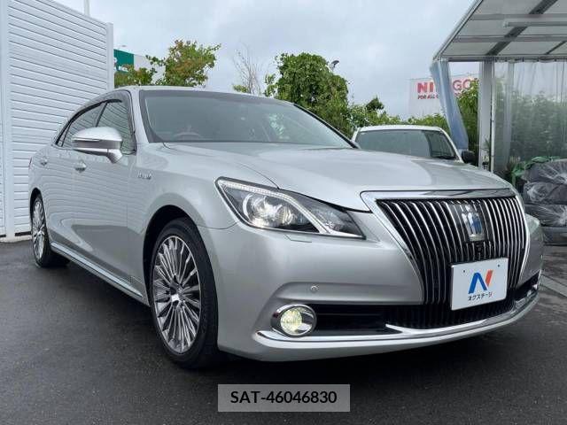Toyota CROWN MAJESTA 2014-06 339763-17