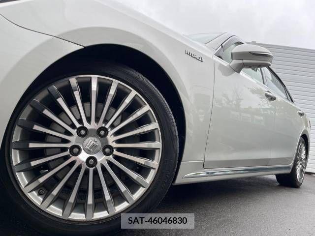 Toyota CROWN MAJESTA 2014-06 339763-16