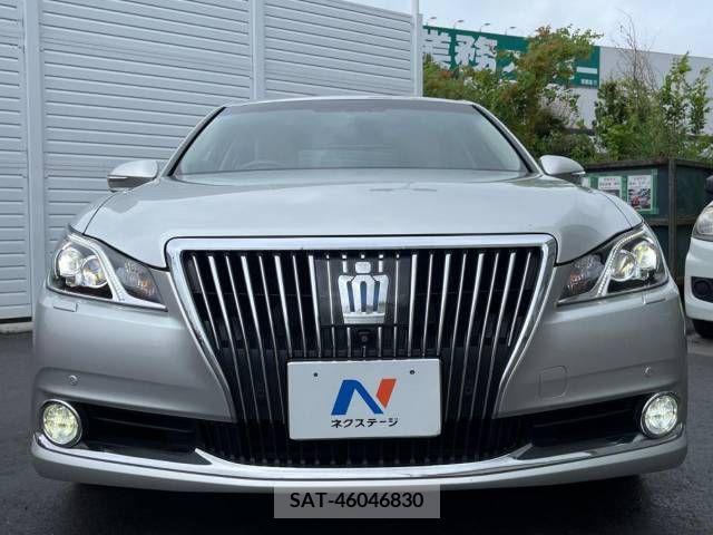 Toyota CROWN MAJESTA 2014-06 339763-13