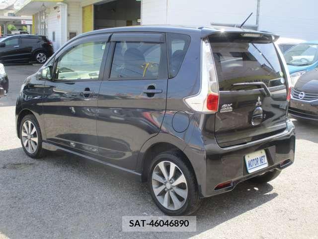Mitsubishi EK CUSTOM 2013-06 352397-8