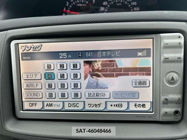 Toyota SIENTA 2010-09 352103-1