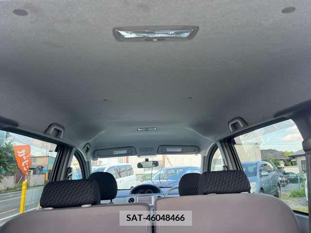 Toyota SIENTA 2010-09 352103-10