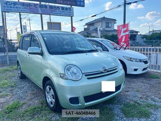 Toyota SIENTA 2010-09 352103-6
