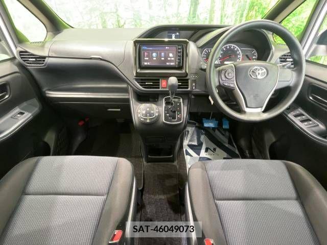 Toyota NOAH 2016-04 245989-1
