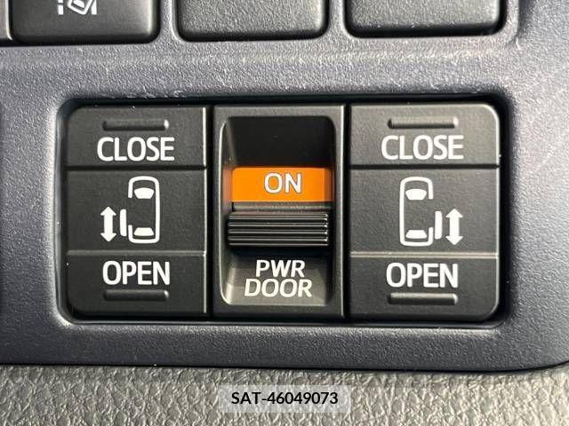 Toyota NOAH 2016-04 245989-5