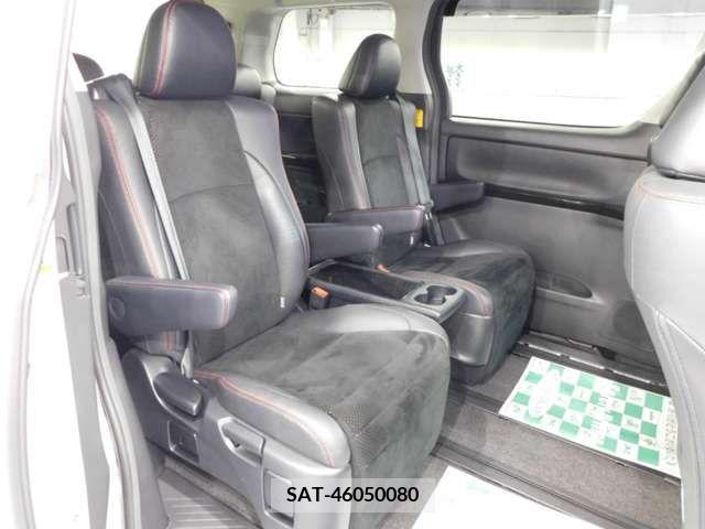 Toyota VELLFIRE 2013-08 234562-16